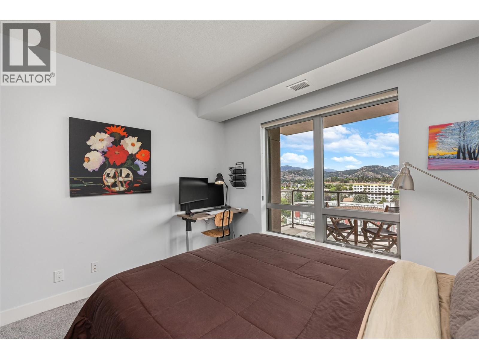 #807 2040 Springfield Road - 32
