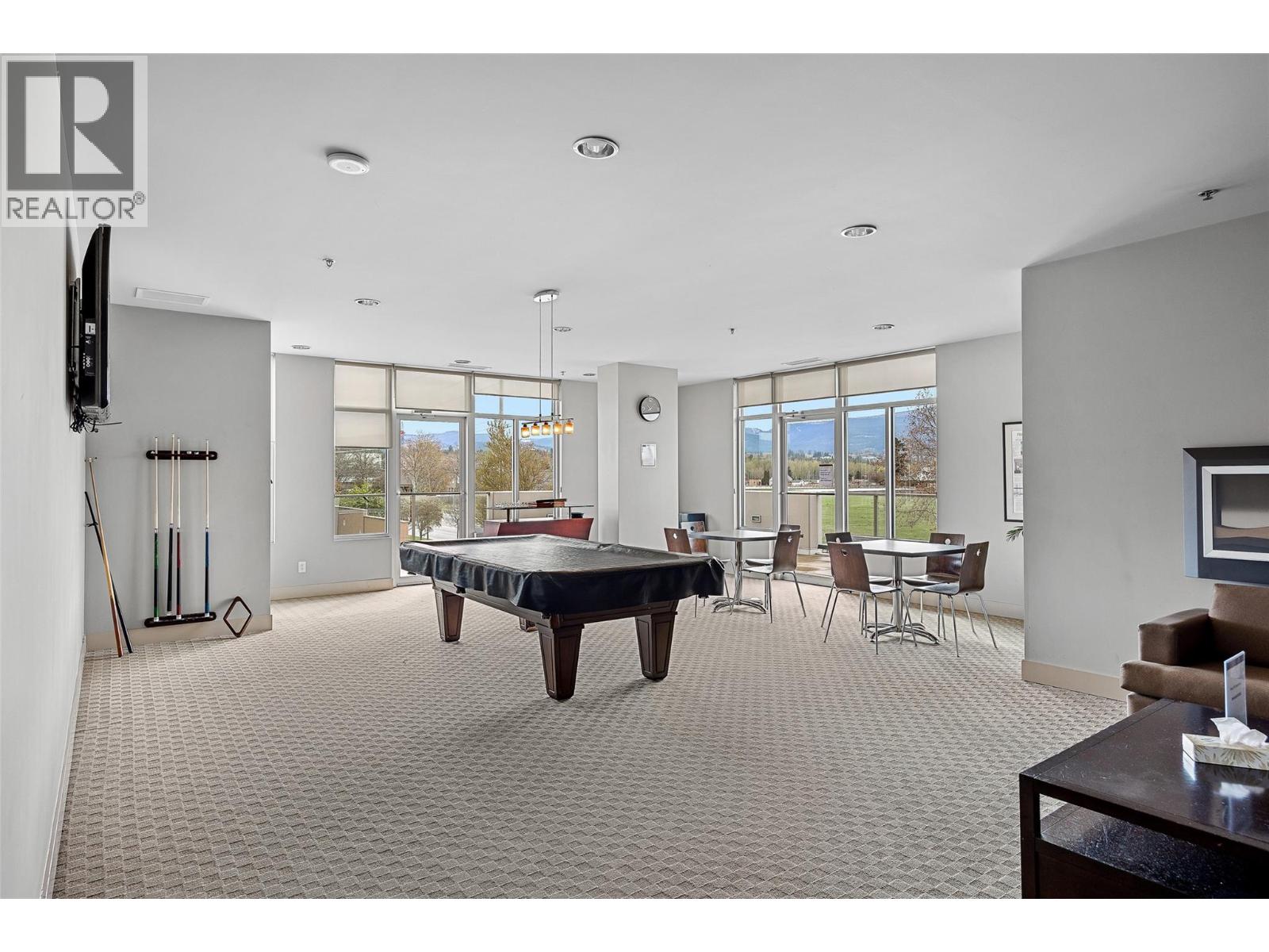 #807 2040 Springfield Road - 45