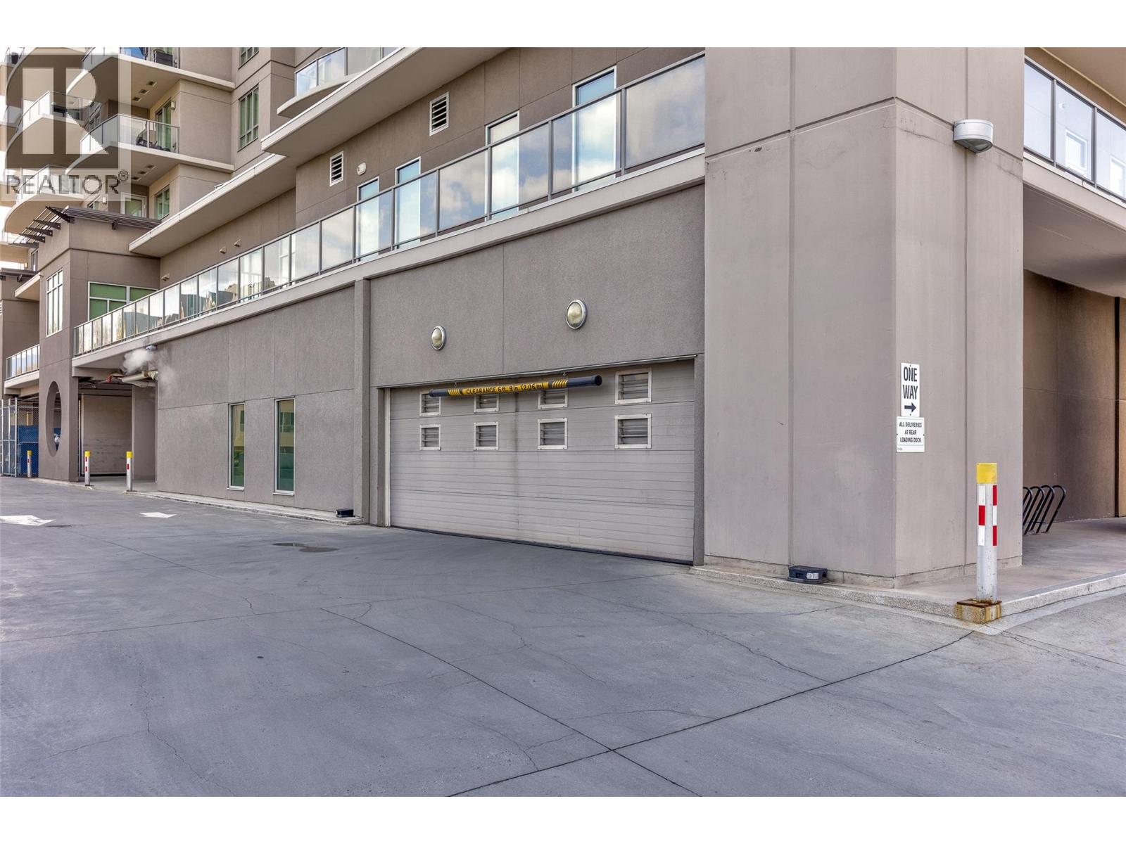 #807 2040 Springfield Road - 47