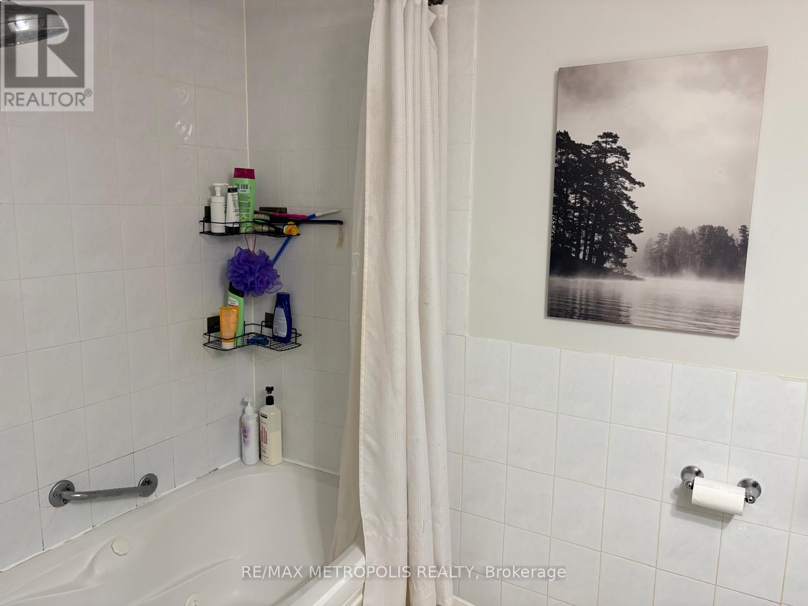 #21 30 CLARENDON CRESCENT - 8