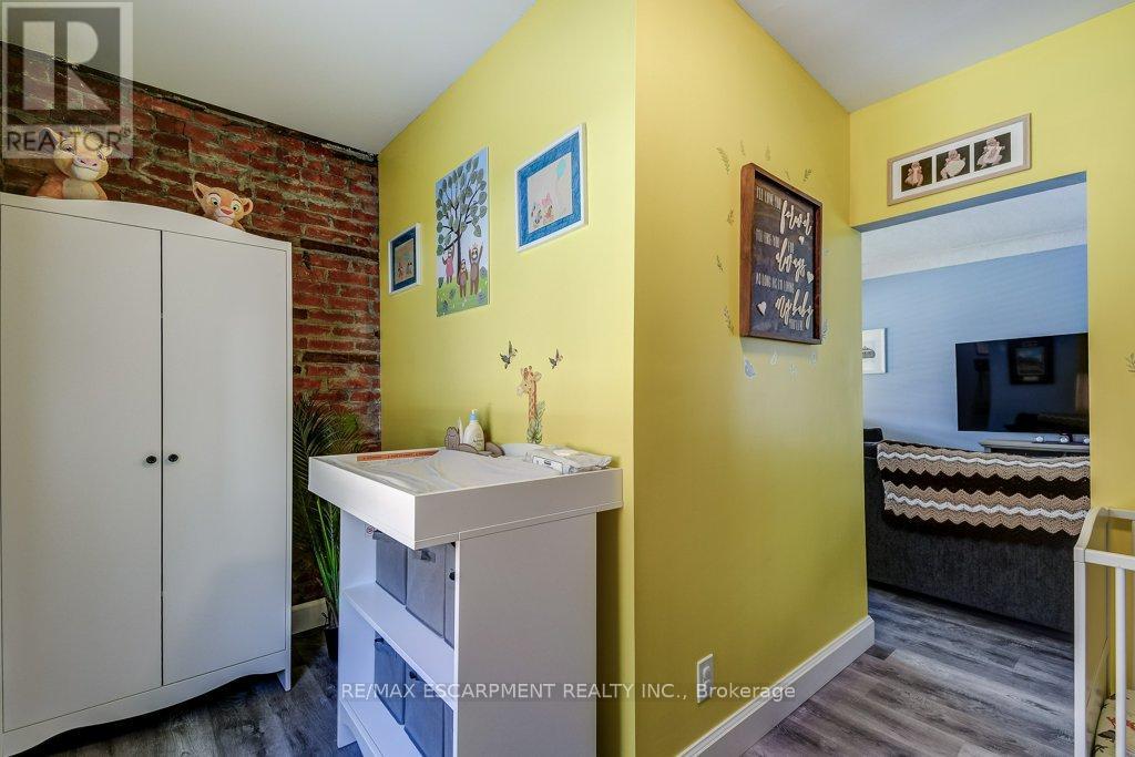30 EAST 15TH STREET - 21