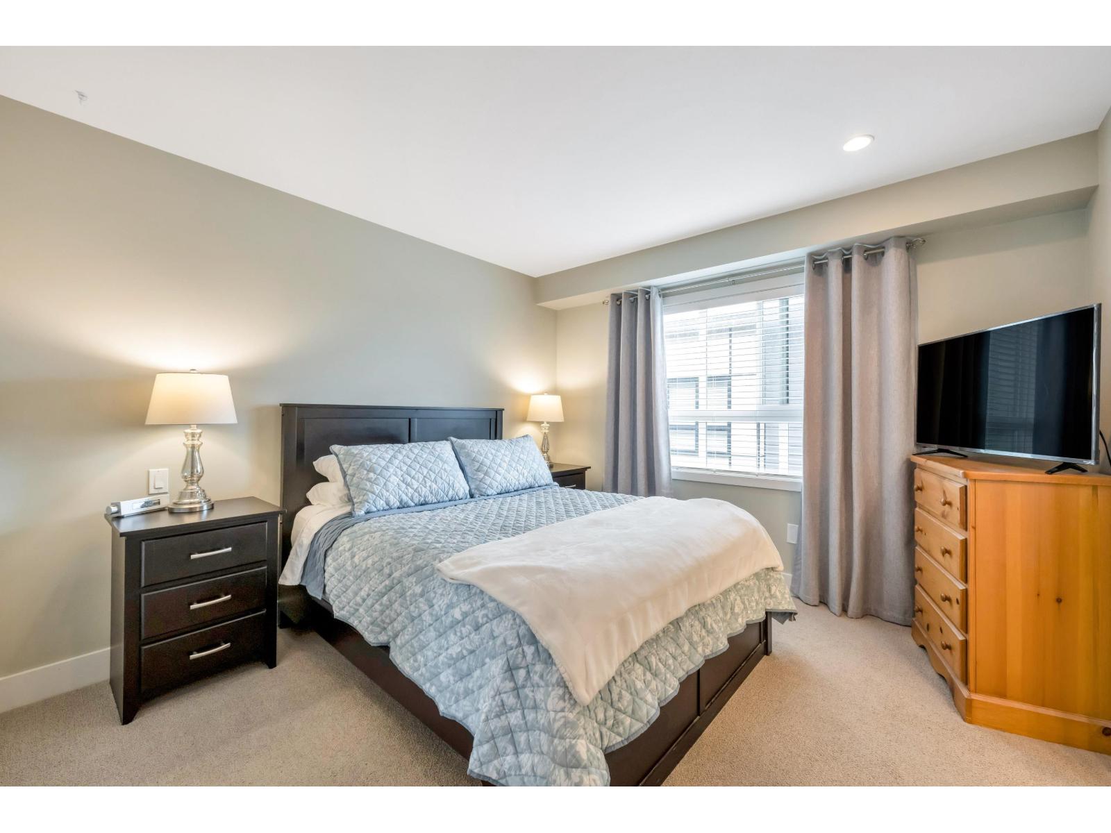 31 1938 N PARRALLEL ROAD, Abbotsford
