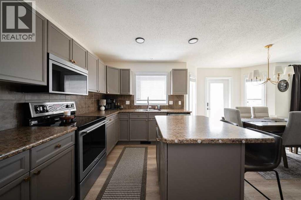 124 Woodpecker Way, Fort McMurray