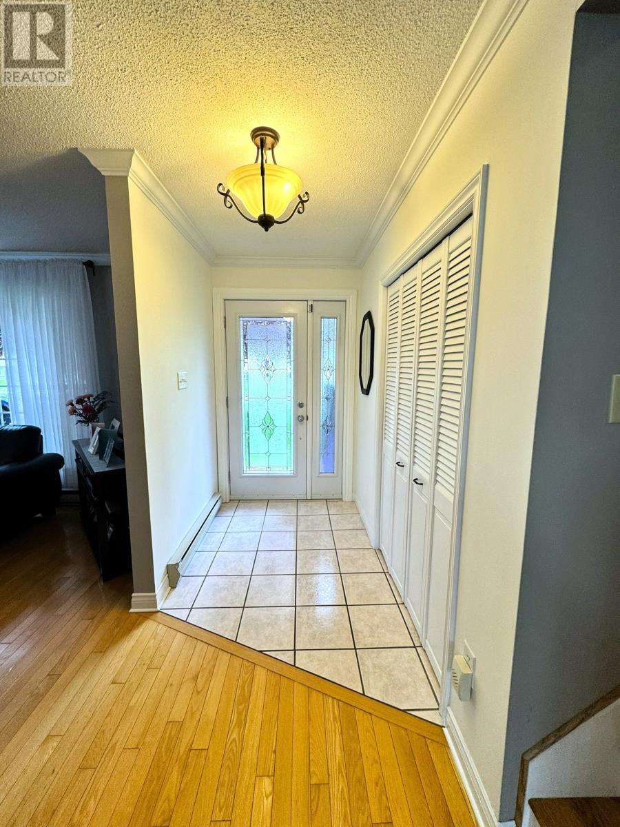20 Elmwood Crescent - 10