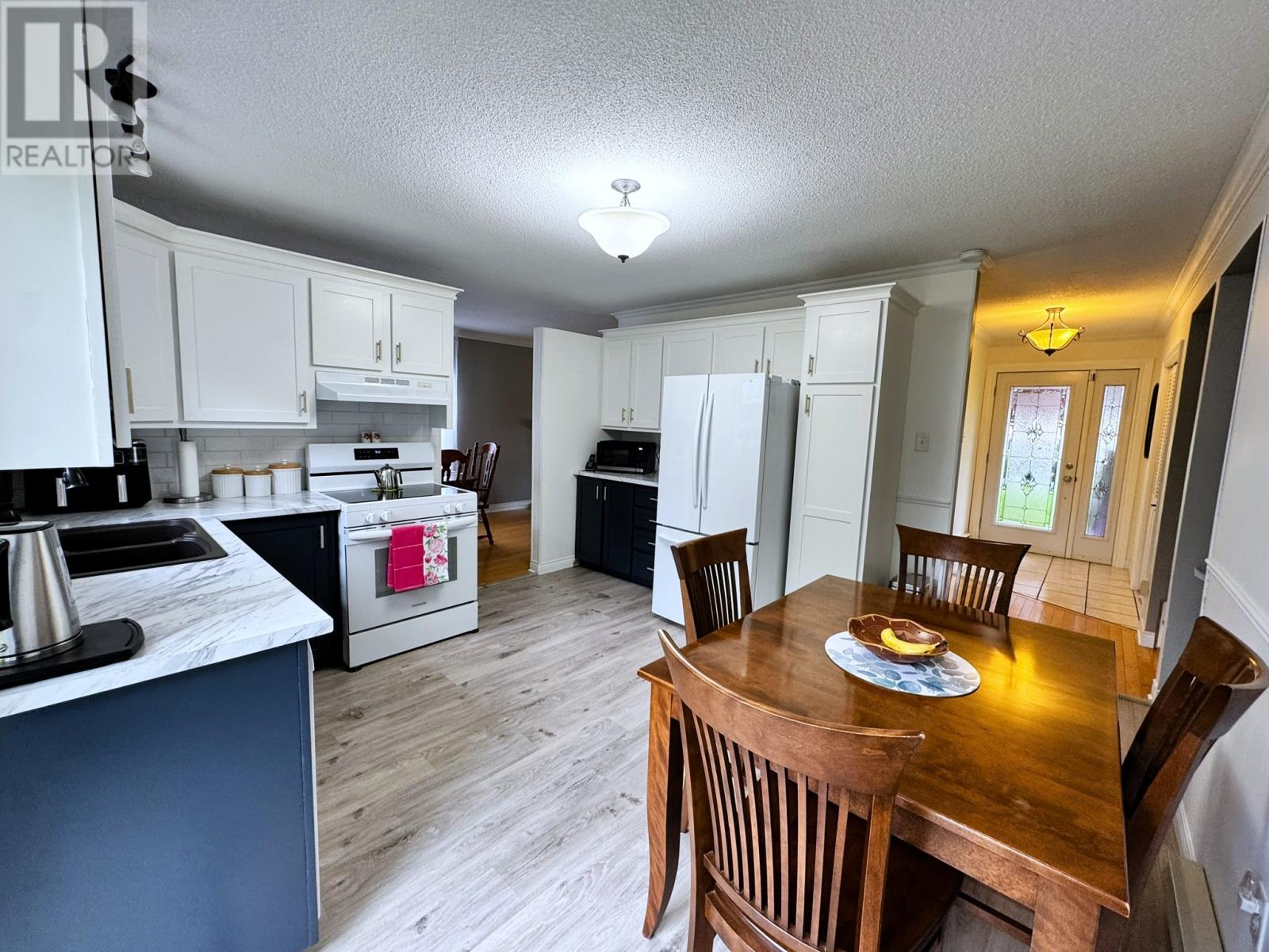 20 Elmwood Crescent - 17