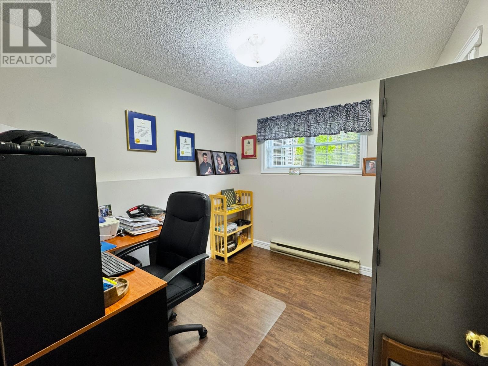 20 Elmwood Crescent - 22