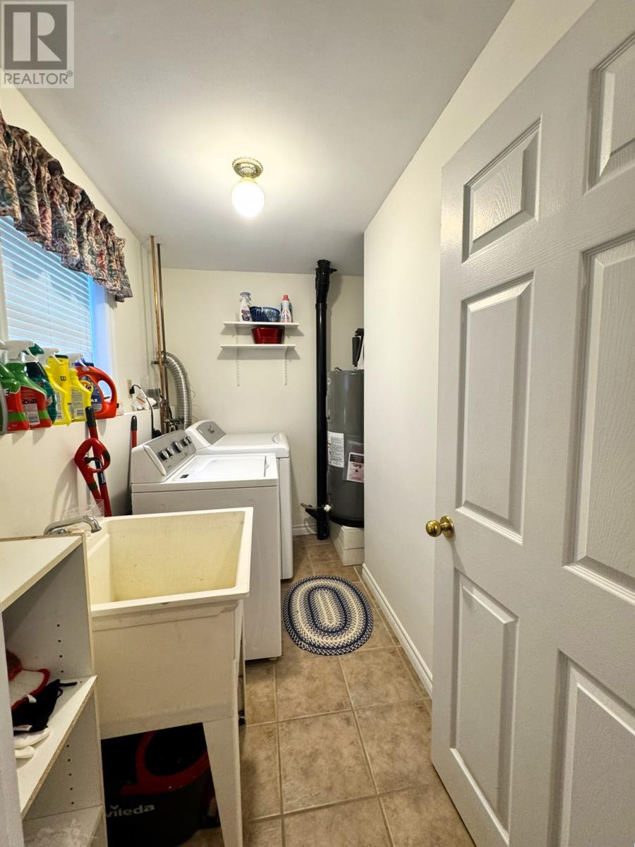20 Elmwood Crescent - 24