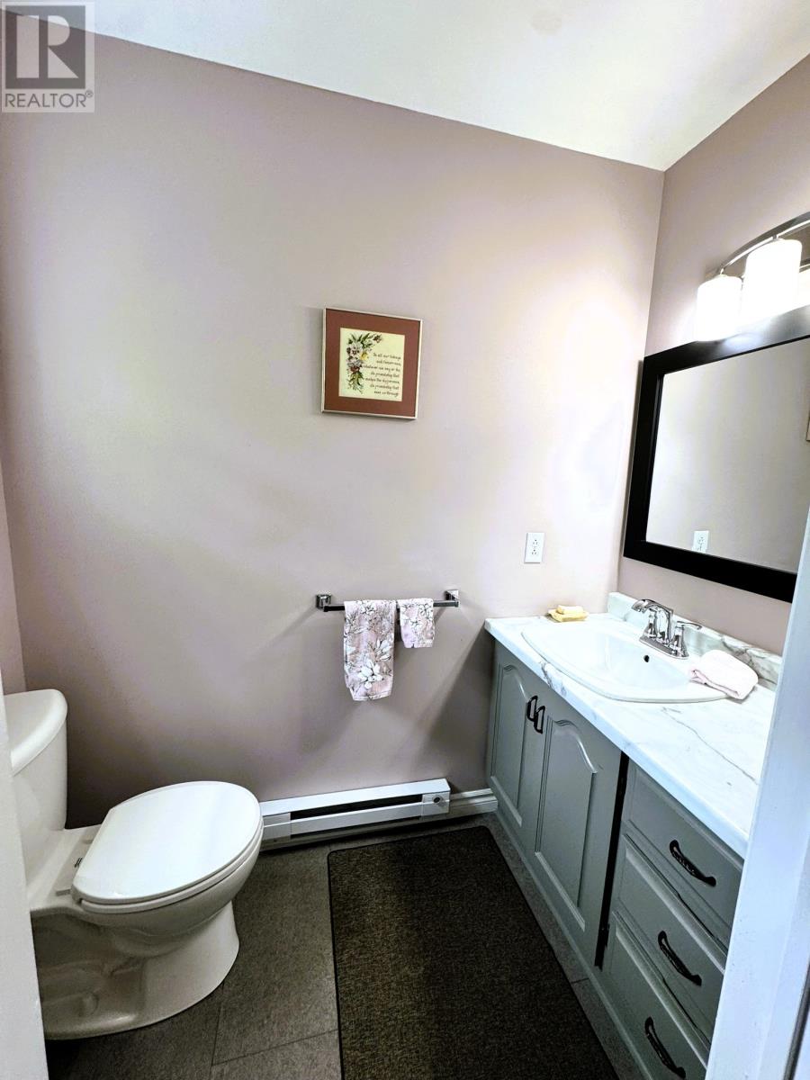 20 Elmwood Crescent - 26