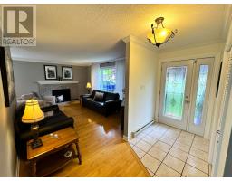 20 Elmwood Crescent thumbnail 11