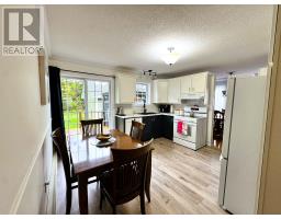 20 Elmwood Crescent thumbnail 18