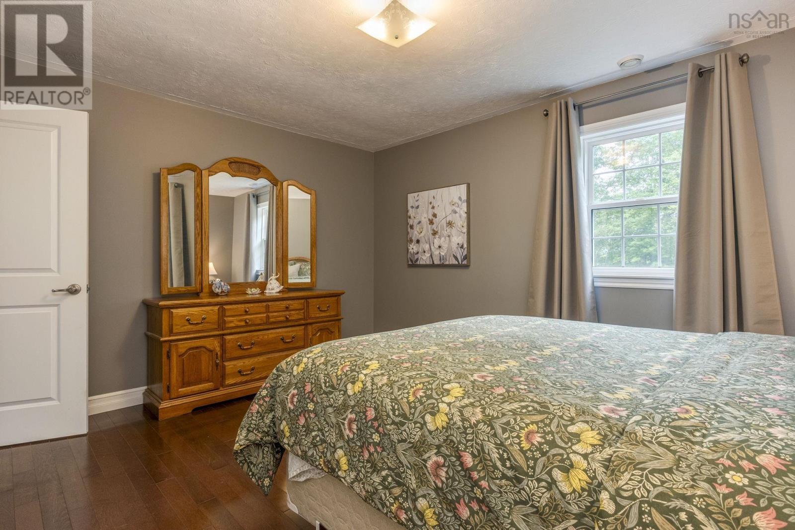 Property 22 of 49 of 2848 Ward Street