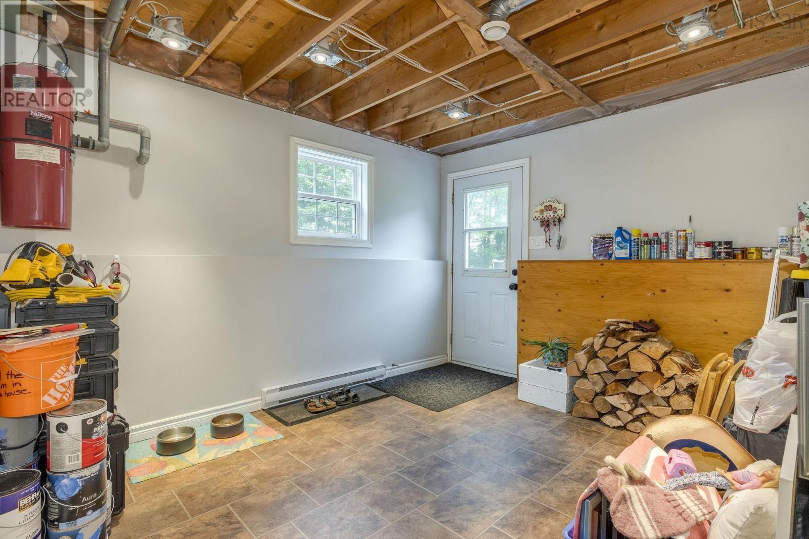 Property 31 of 49 of 2848 Ward Street