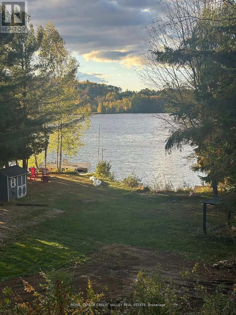 992 SOUTH BAPTISTE LAKE ROAD - 37