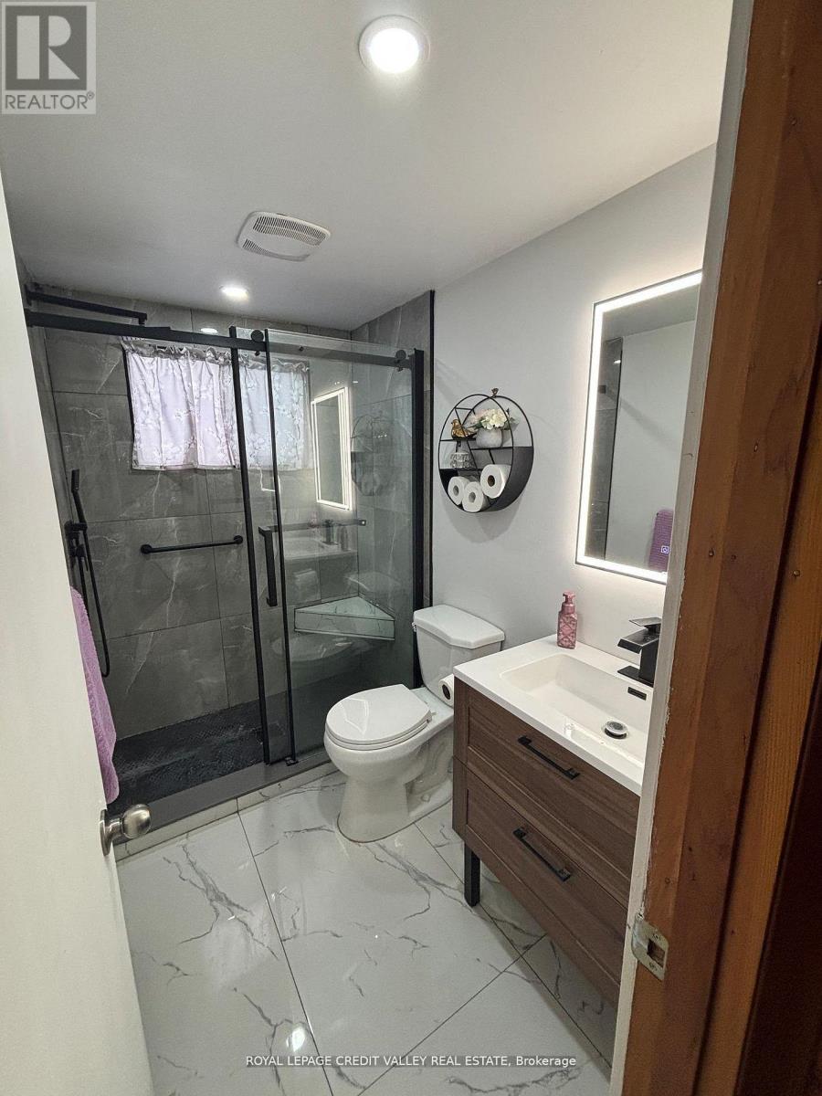 992 SOUTH BAPTISTE LAKE ROAD - 18