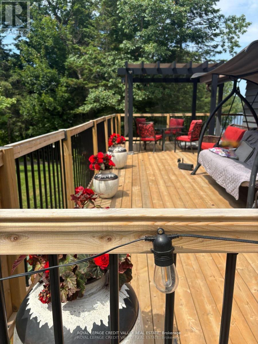 992 SOUTH BAPTISTE LAKE ROAD - 30
