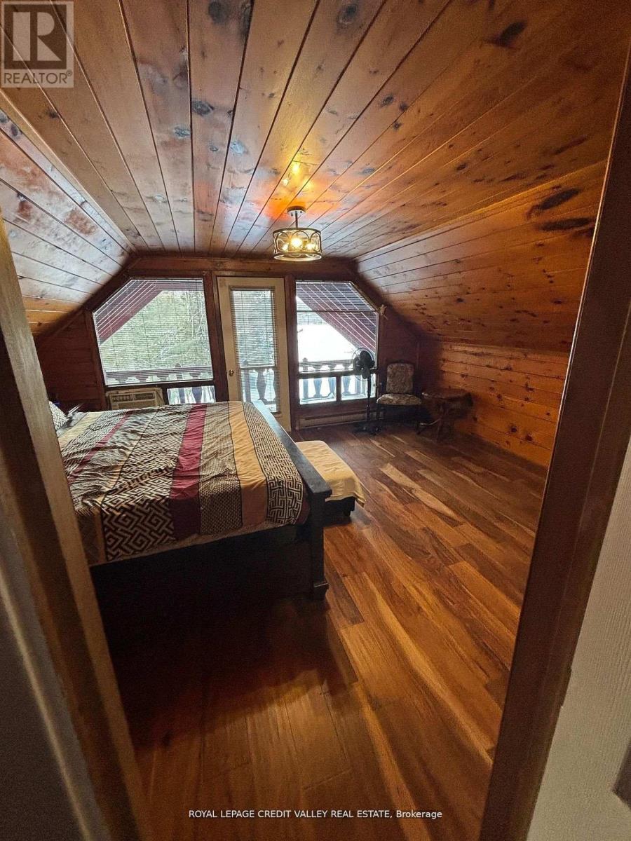 992 SOUTH BAPTISTE LAKE ROAD - 24