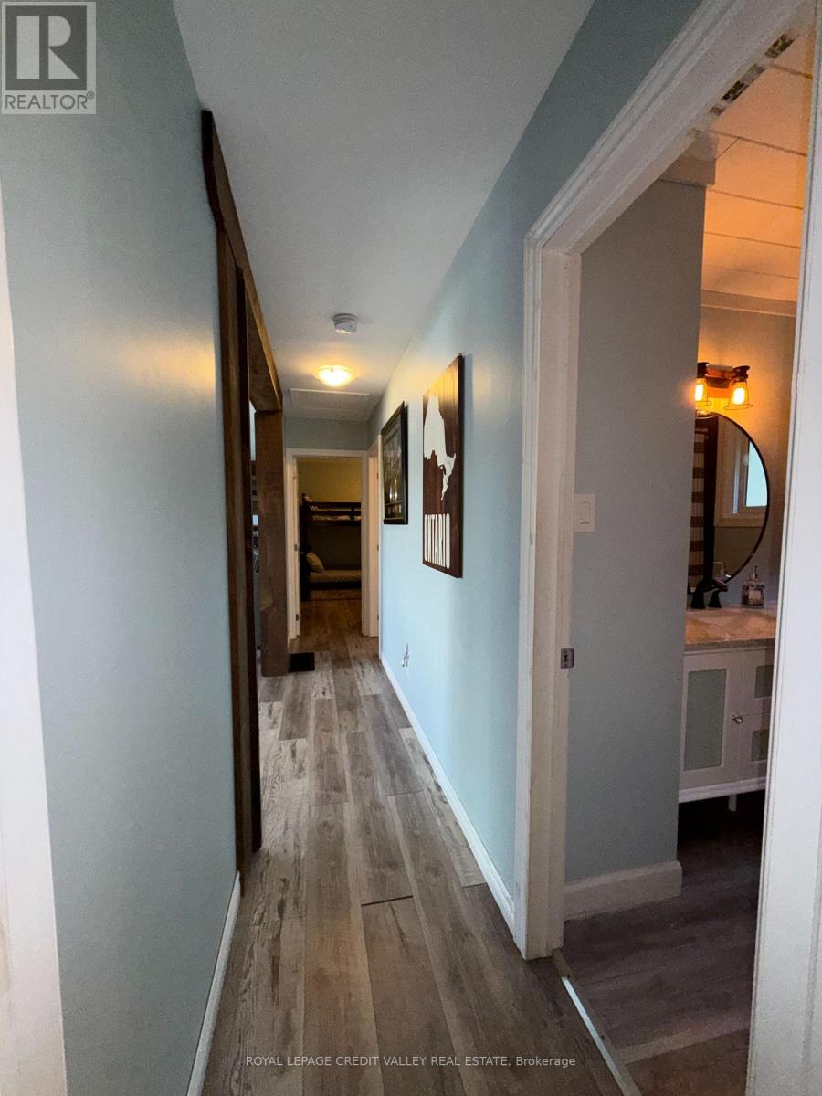 1627 NORTH BAPTISTE LAKE ROAD W - 20
