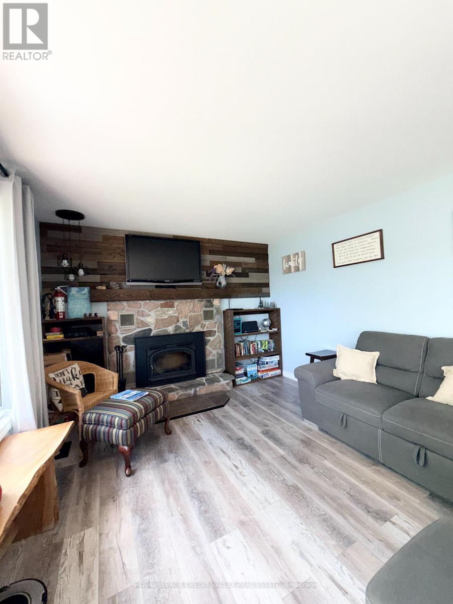 1627 NORTH BAPTISTE LAKE ROAD W - 6
