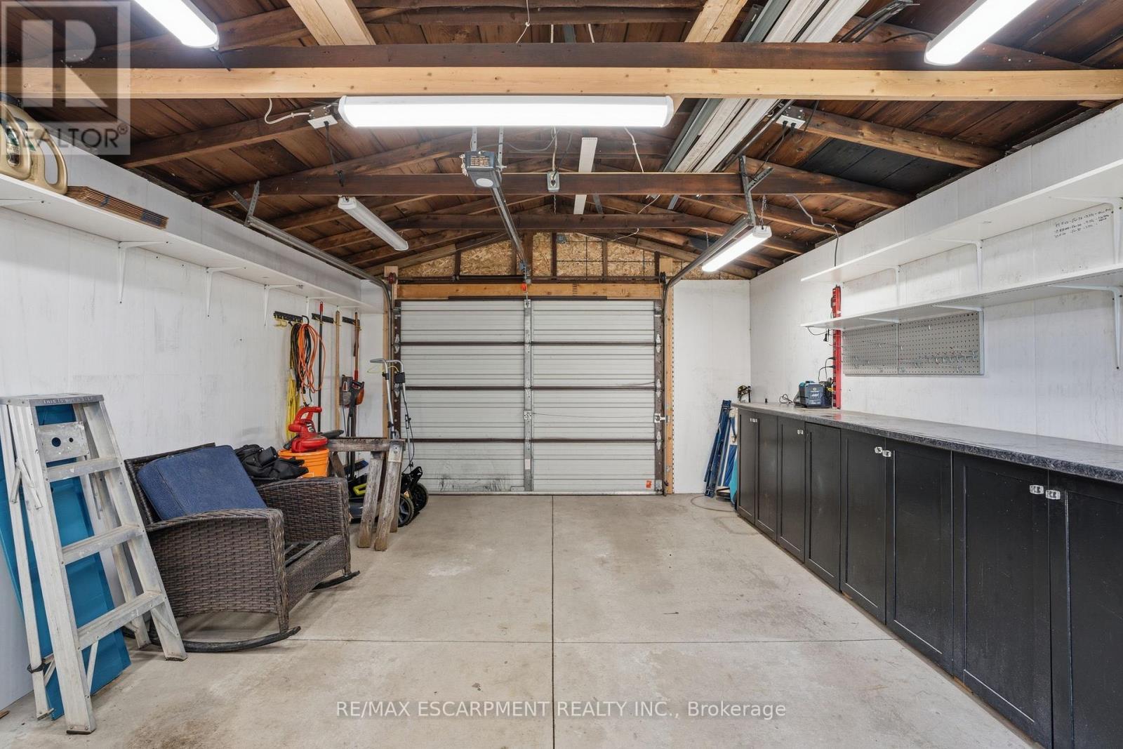 96 PALING AVENUE - 32