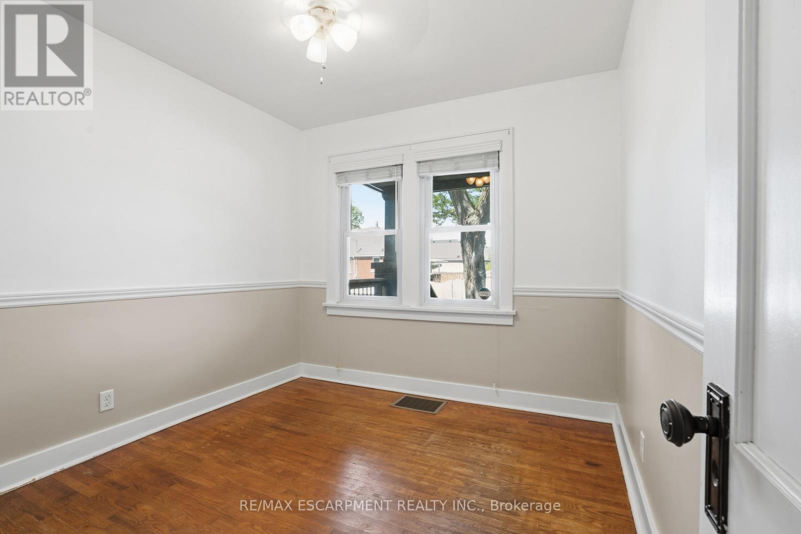 96 PALING AVENUE - 13
