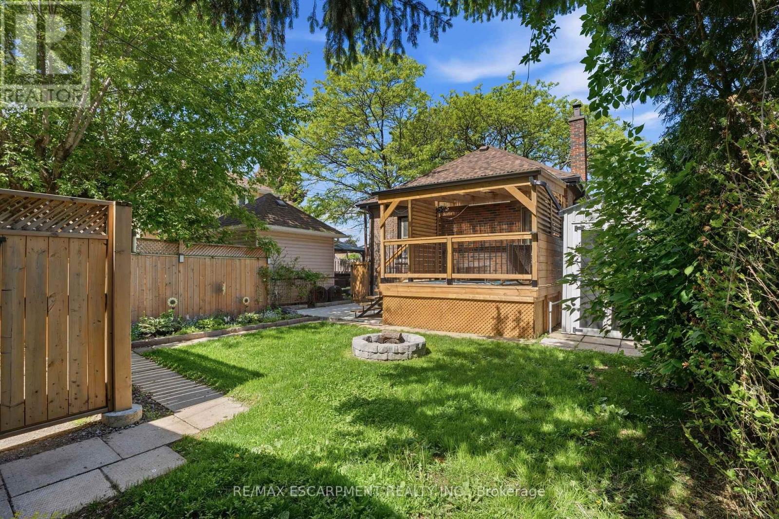 96 PALING AVENUE - 31