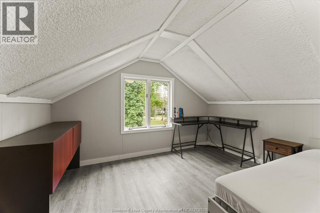 285 BELLEPERCHE PLACE - 20