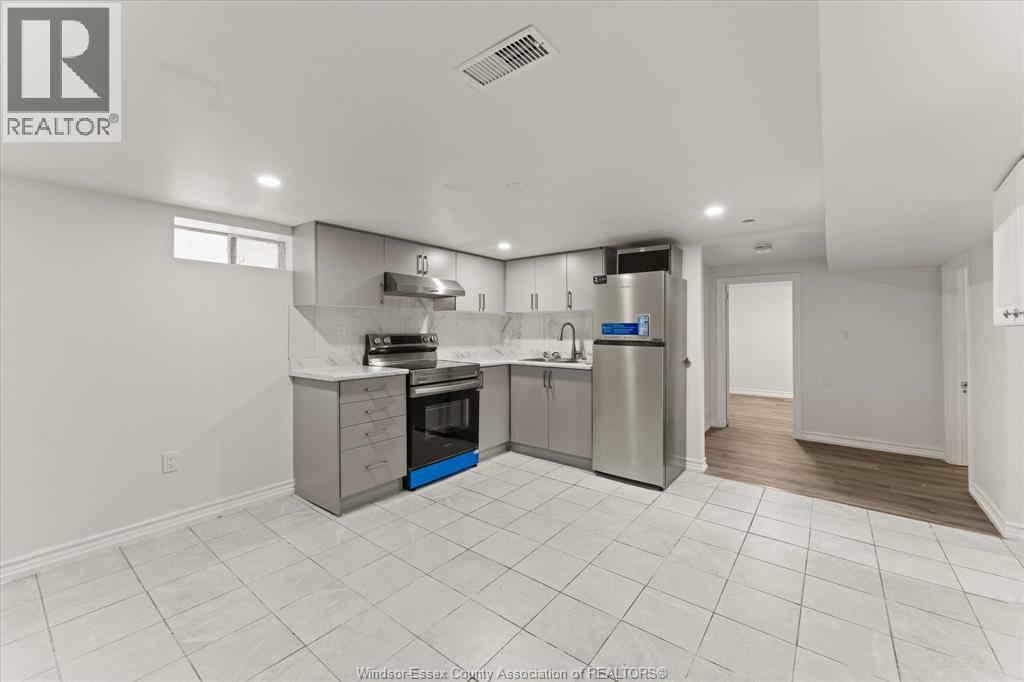285 BELLEPERCHE PLACE - 25