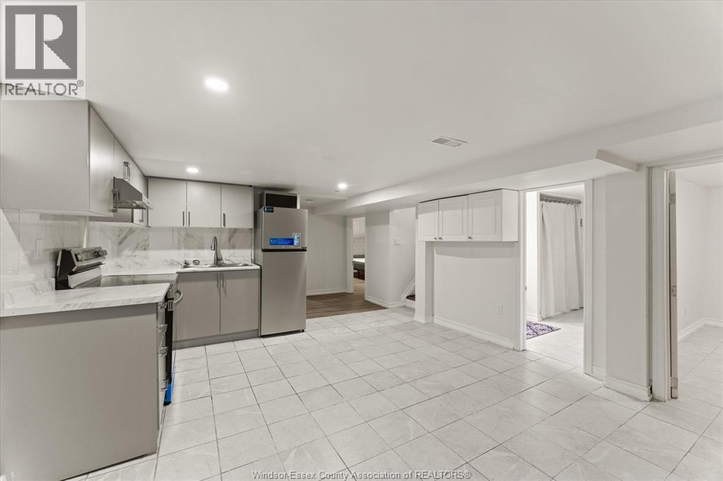 285 BELLEPERCHE PLACE - 26