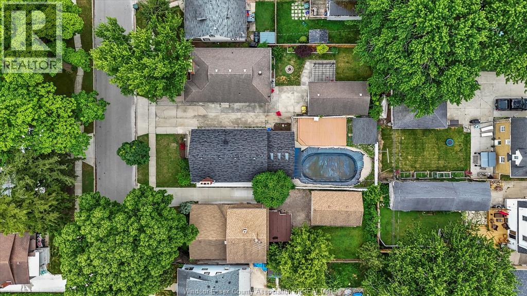 285 BELLEPERCHE PLACE - 41