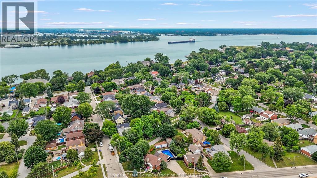 285 BELLEPERCHE PLACE - 45