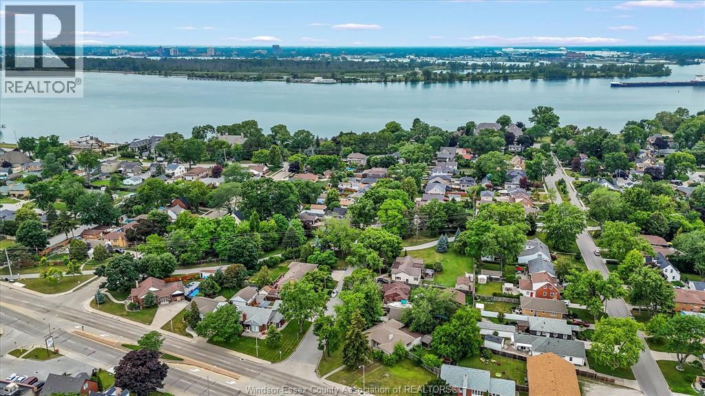 285 BELLEPERCHE PLACE - 47