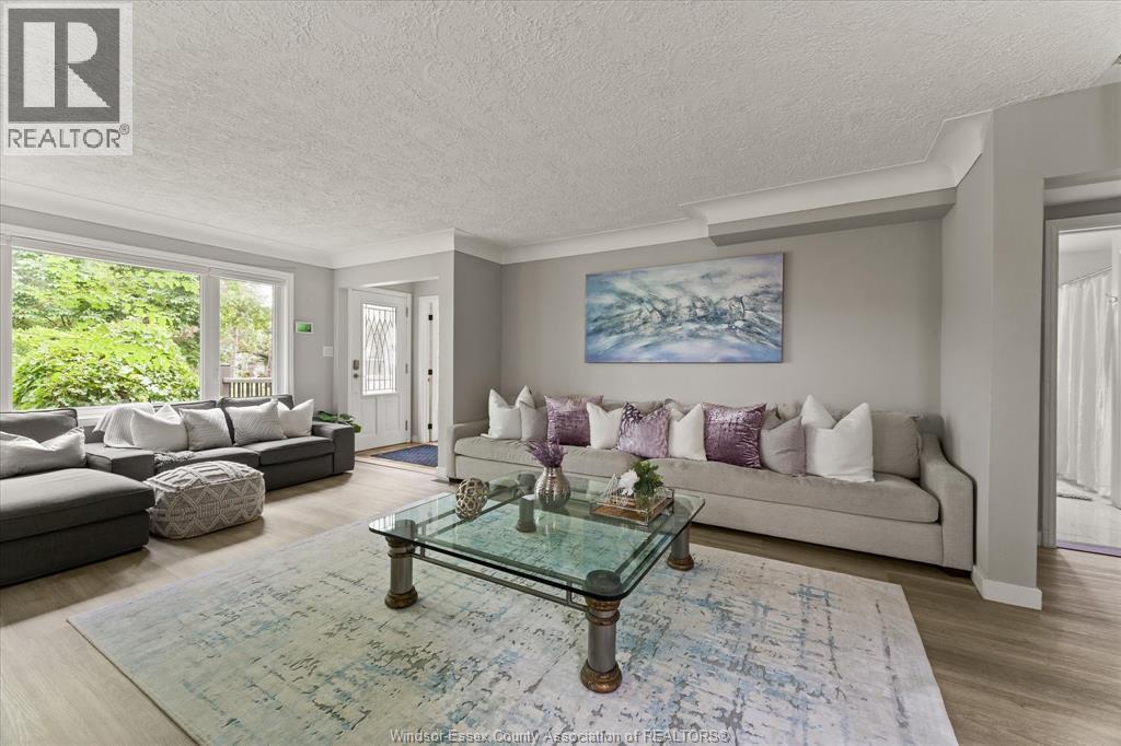 285 BELLEPERCHE PLACE - 8