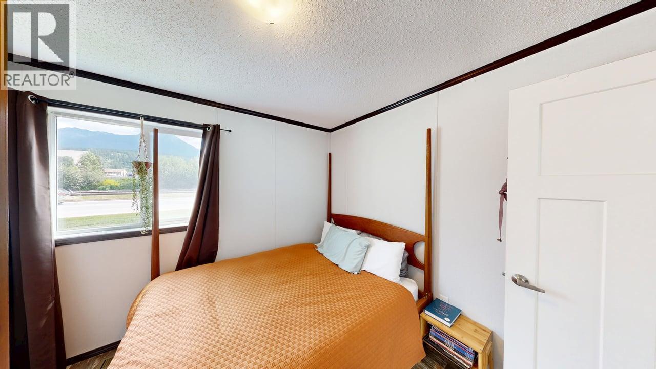 #5 1117 10TH Avenue - 19