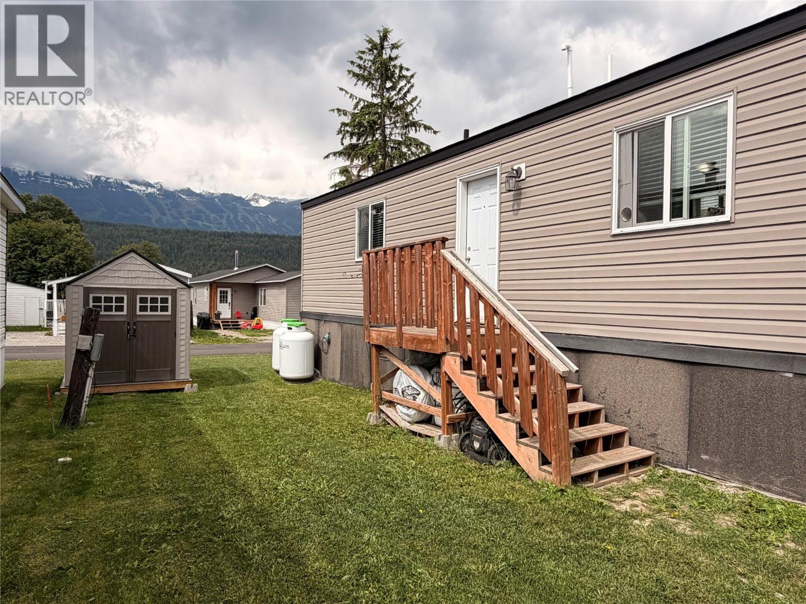 #5 1117 10TH Avenue - 3