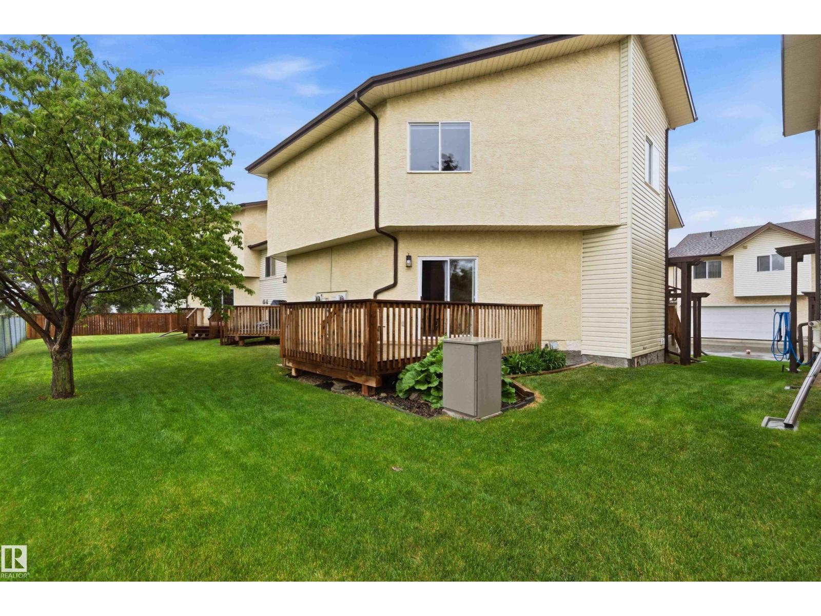 #9 3811 85 ST NW — photo 31