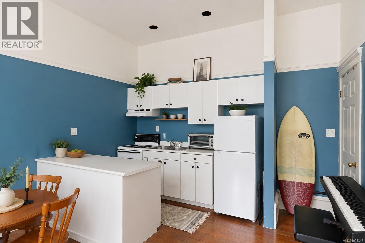 1270 Yates St - 29