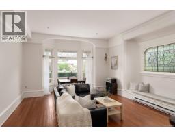 Living room - 1270 Yates St, Victoria, BC V8V3N3 Photo 15
