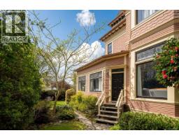 Kitchen - 1270 Yates St, Victoria, BC V8V3N3 Photo 9