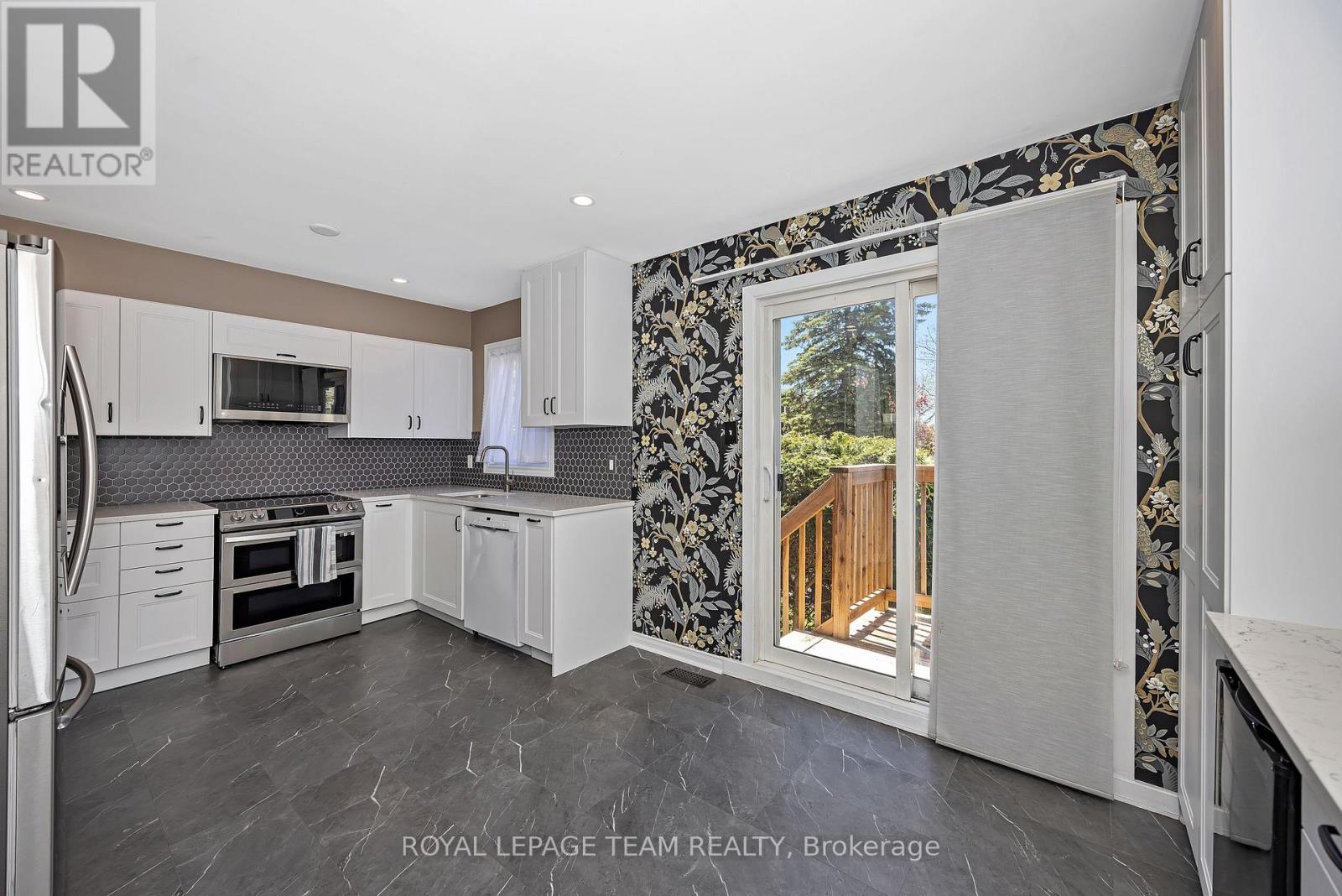 #C 276 DALEHURST DRIVE - 12