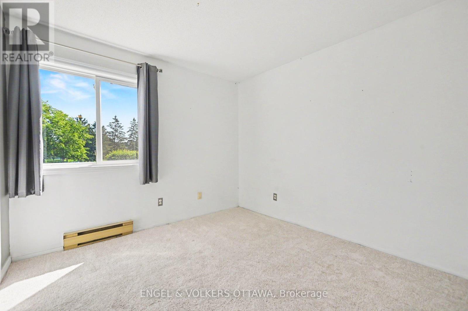 #106 268 LORRY GREENBERG DRIVE - 13
