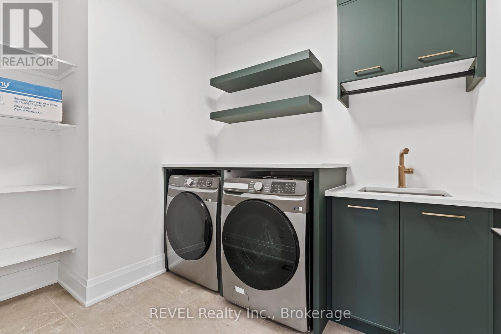 23 ACCURSI CRESCENT - 34
