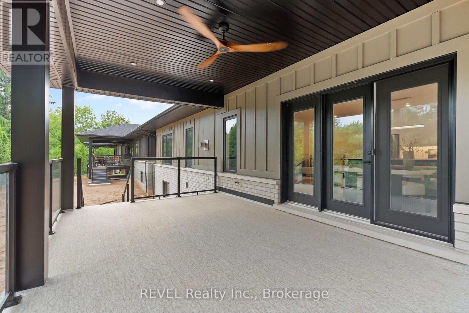 23 ACCURSI CRESCENT - 36