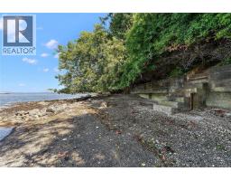 Ensuite - 1356 Lands End Rd, North Saanich, BC V8L5K1 Photo 10