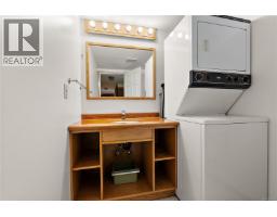 1356 Lands End Rd, North Saanich, BC V8L5K1 Photo 22