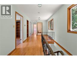 1356 Lands End Rd, North Saanich, BC V8L5K1 Photo 23
