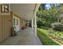 1356 Lands End Rd, North Saanich, BC V8L5K1 Photo 43