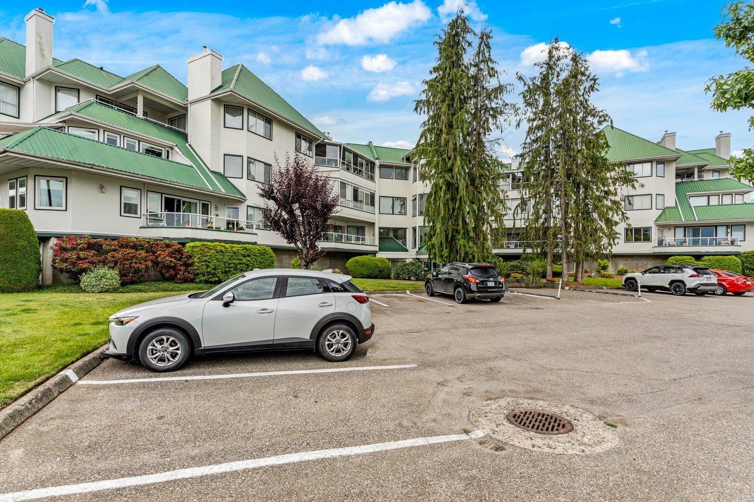 209 7651 AMBER DRIVE, Sardis West Vedder, Chilliwack