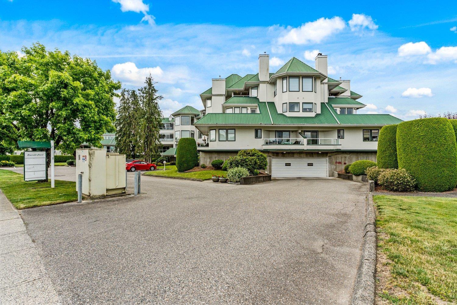 209 7651 AMBER DRIVE, Sardis West Vedder, Chilliwack