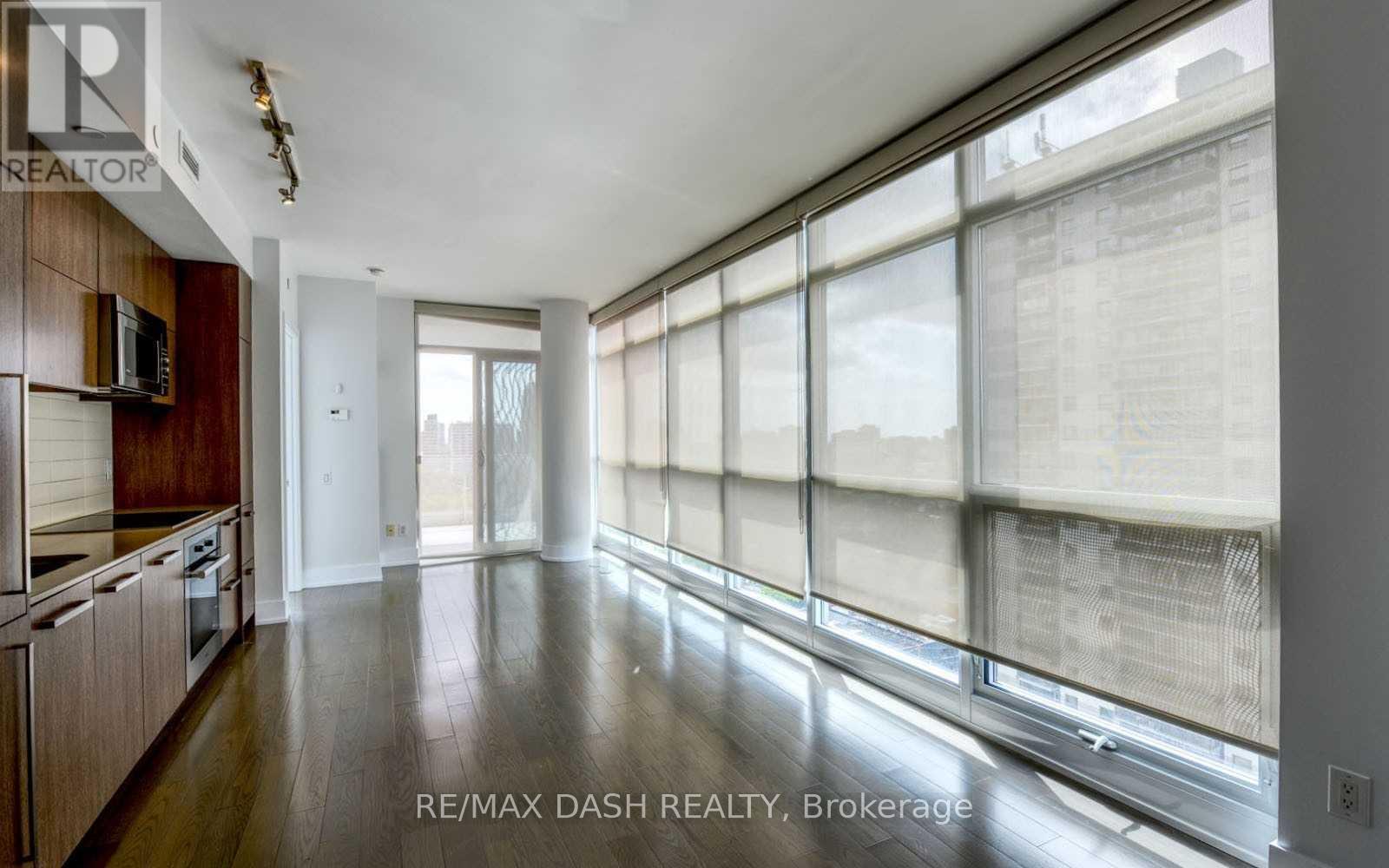 #1404 170 AVENUE ROAD - 32