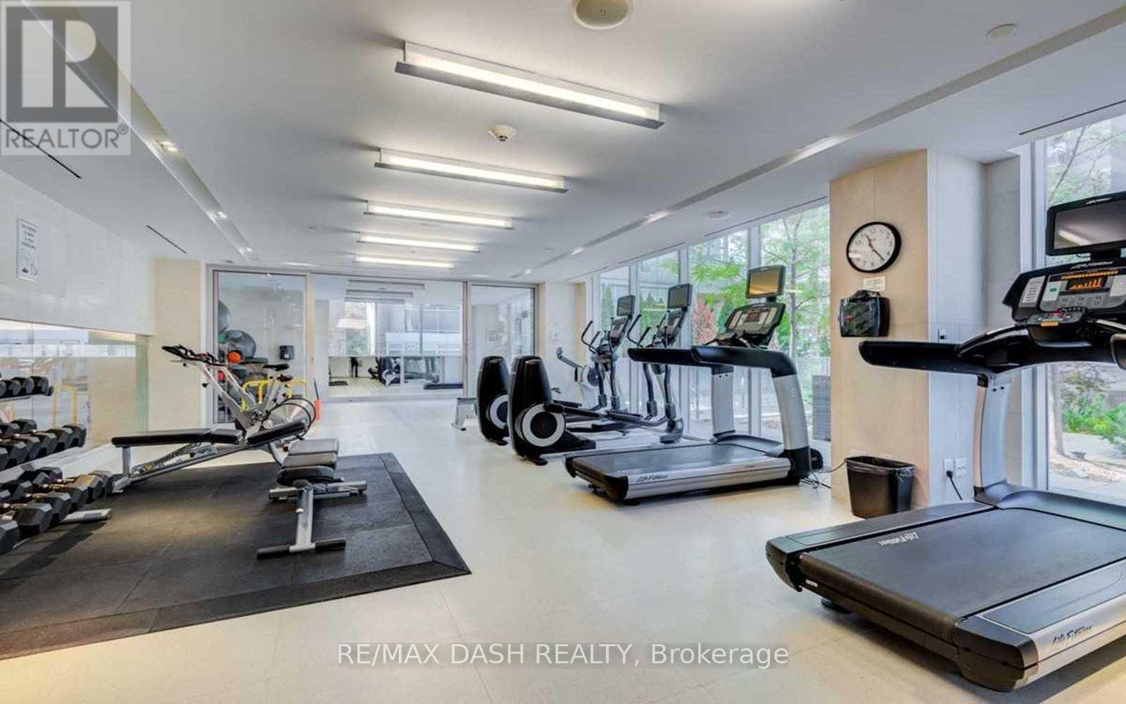 #1404 170 AVENUE ROAD - 36